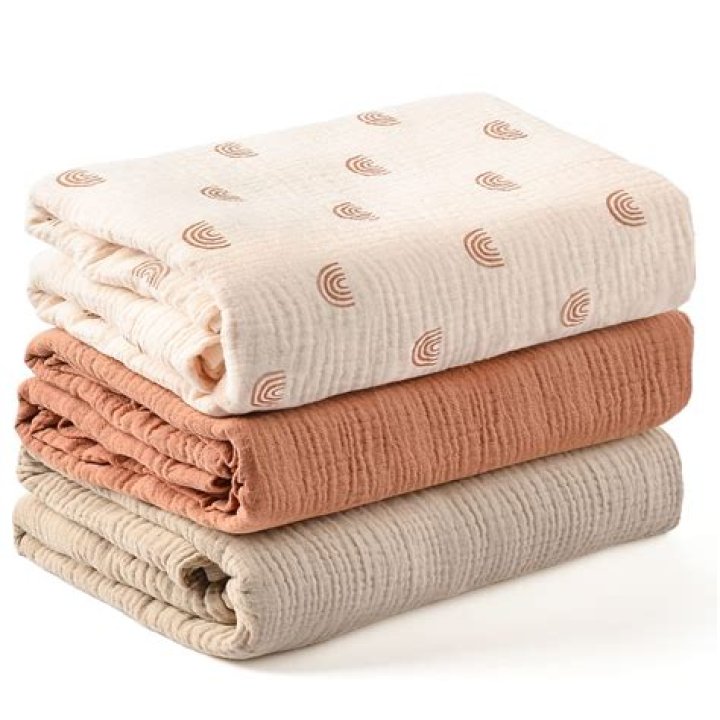 Are muslin blankets warm?
