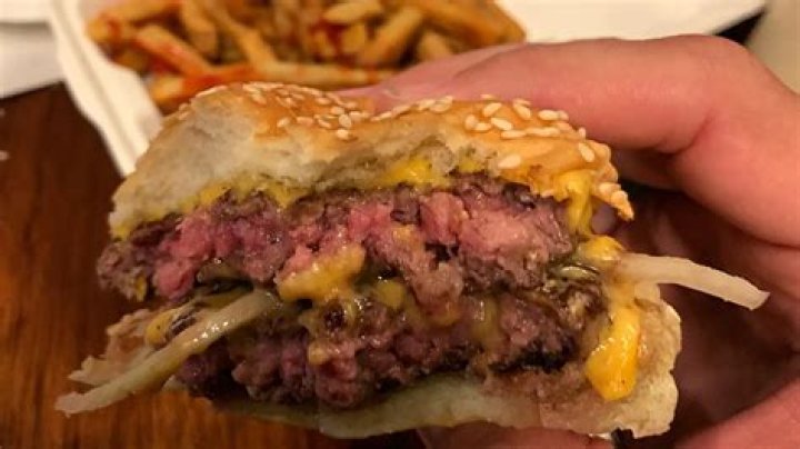 Can I eat a 12 hour old burger?