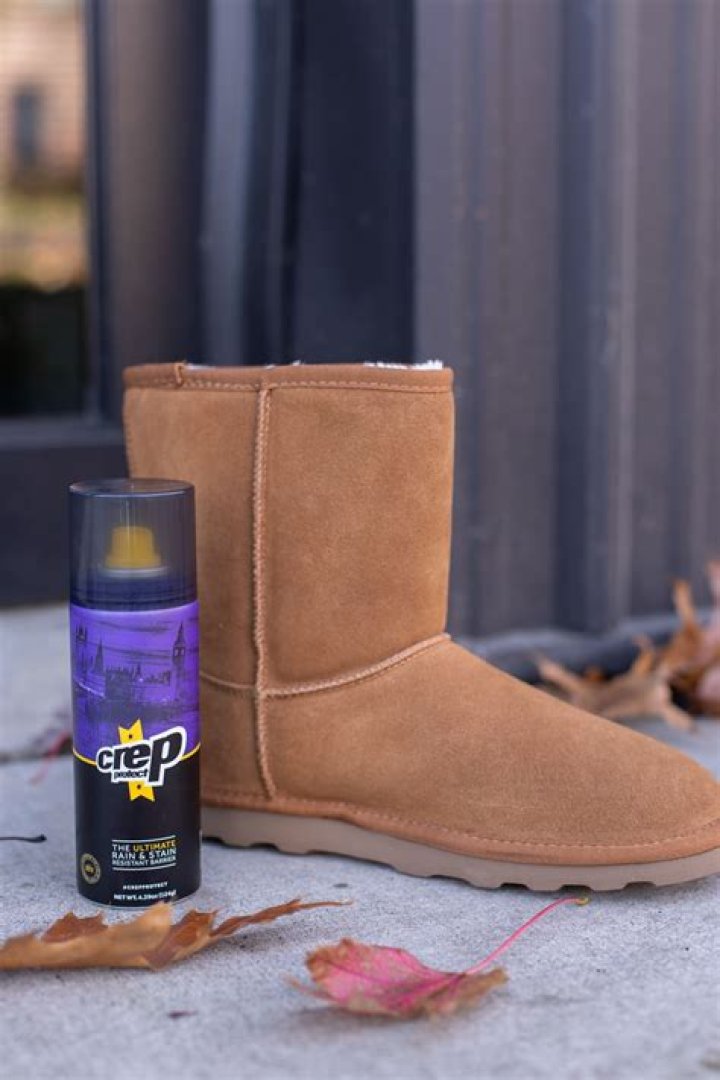 Can I spray my Uggs with suede protector?