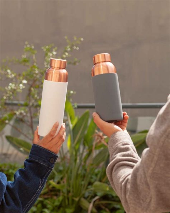 Can you get sick from reusing water bottles?