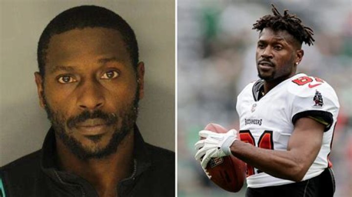 Did Antonio Brown argue with Tom Brady?