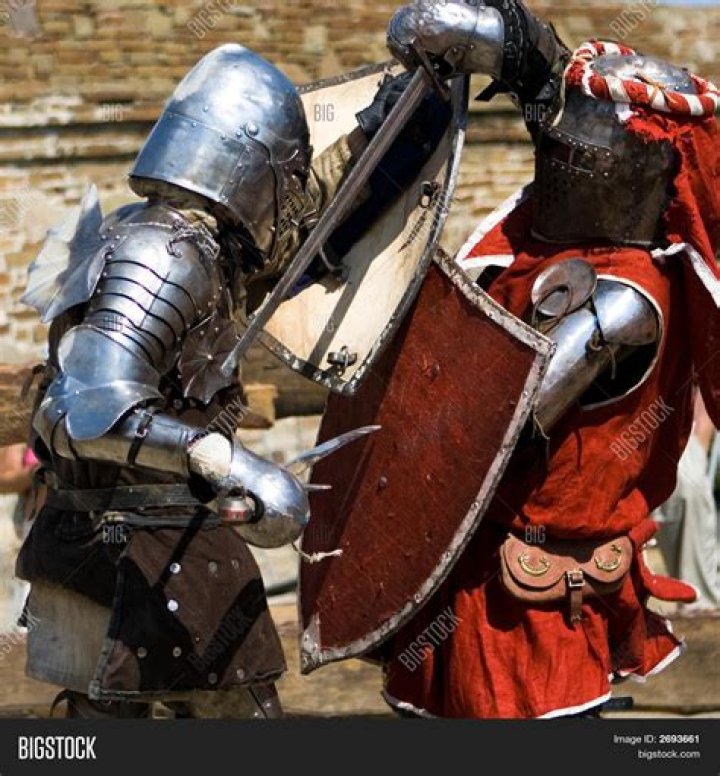 Did knights fight in full armor?