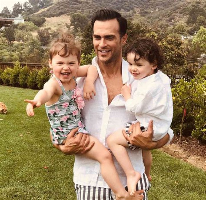 Does Cheyenne Jackson have a wife?