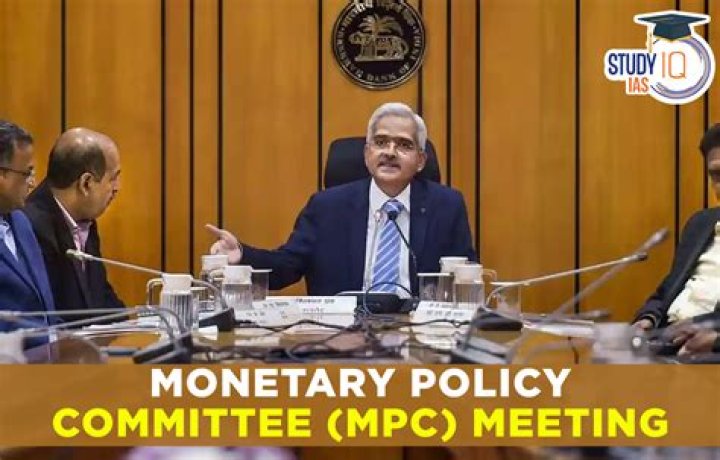 Does Congress conduct monetary policy?
