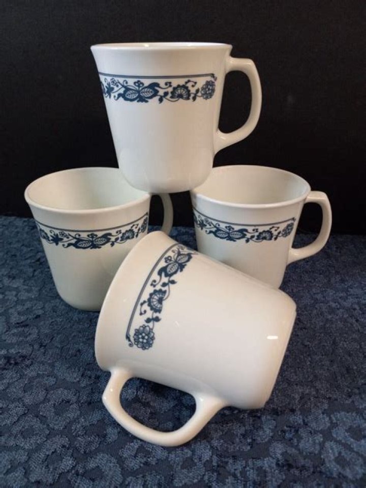 Does Corning still make Corelle?