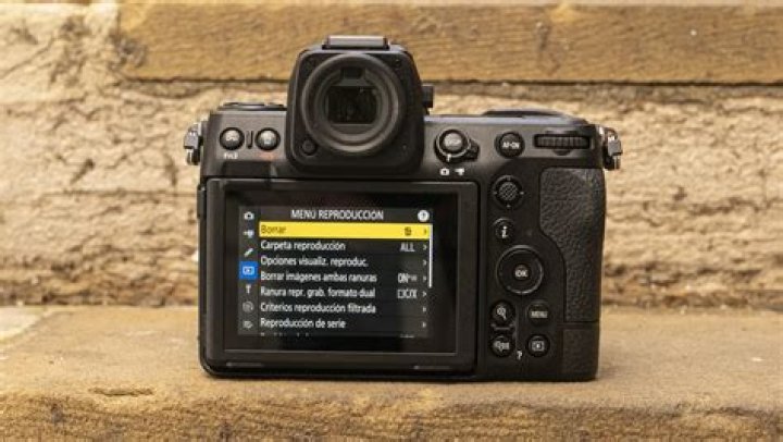 Does Nikon VR make a difference?