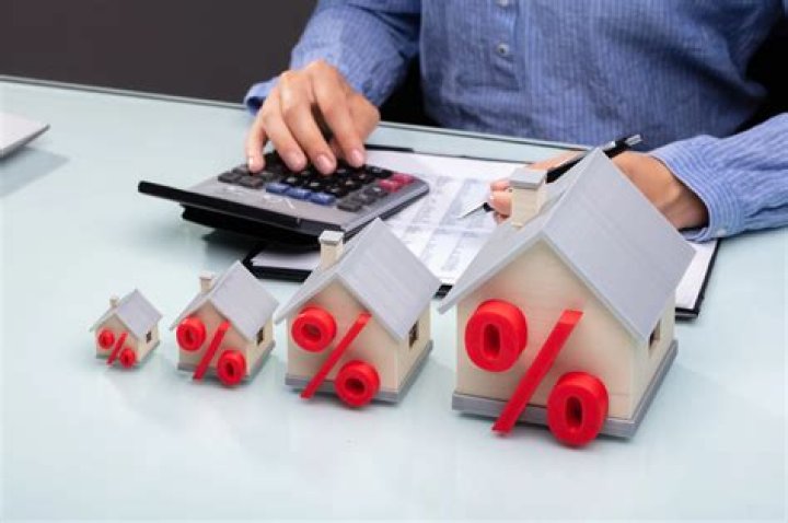 How are apartment rents calculated?
