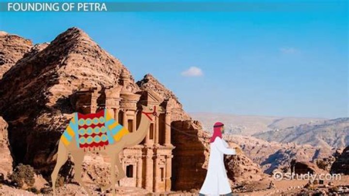 How did Petra lose her eye?