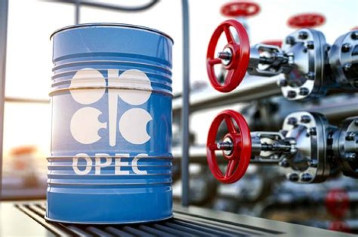 How does OPEC stabilize oil prices?