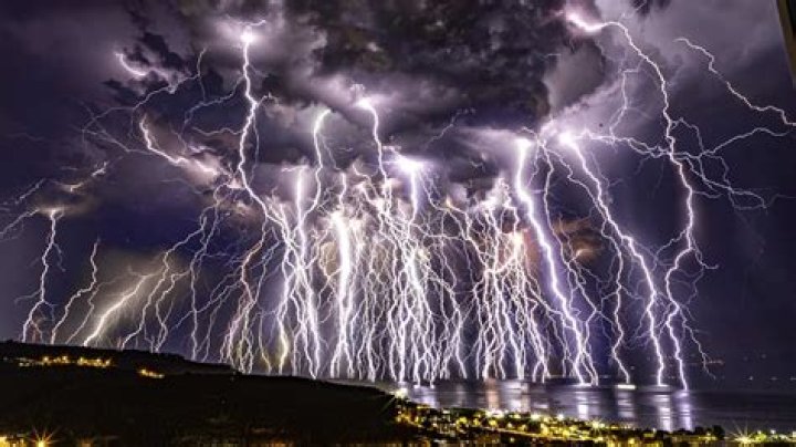 How hot is a lightning bolt?