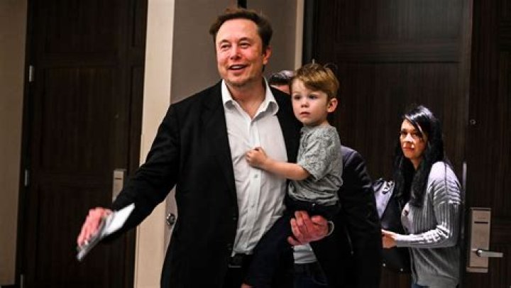 How many children does Gallagher have?