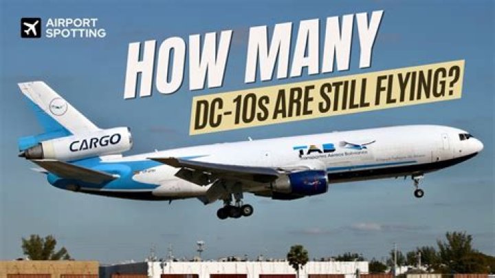 How many DC 7's are still flying?