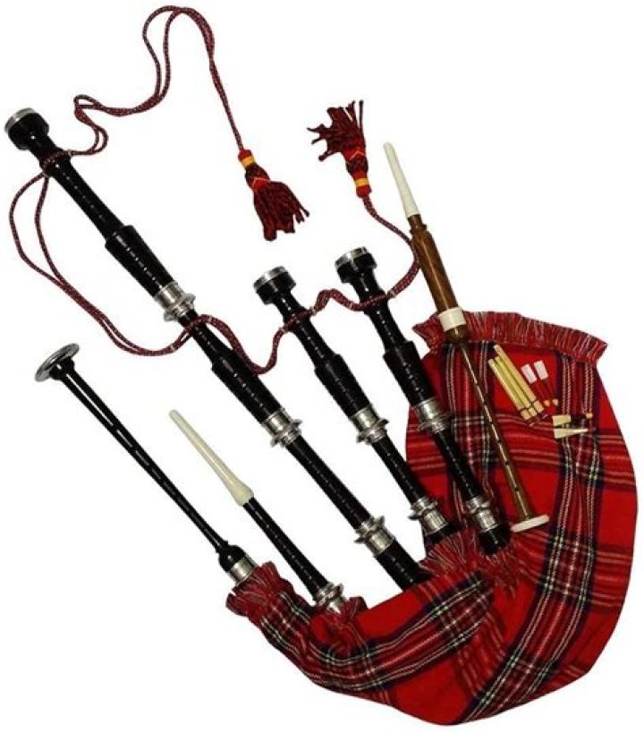 How much does it cost to hire a bagpipe player?