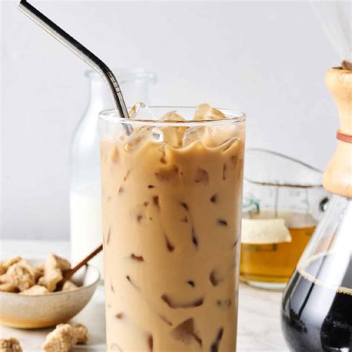 Is cold coffee better for your teeth?