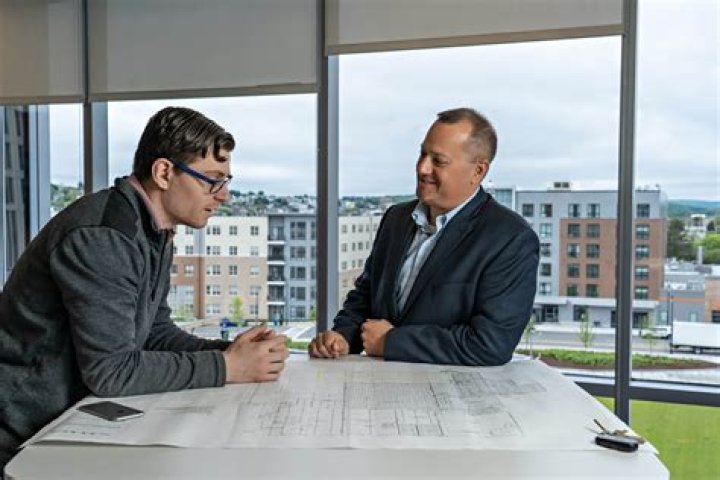 Is it better to go through a broker or lender?