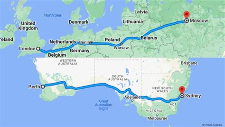 Is London bigger than Melbourne?
