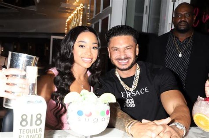 Is Pauly still with Nikki?