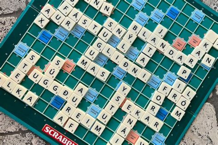 Is VP a scrabble word?