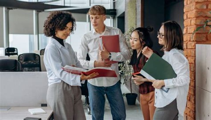 What are the characteristics of a good program?