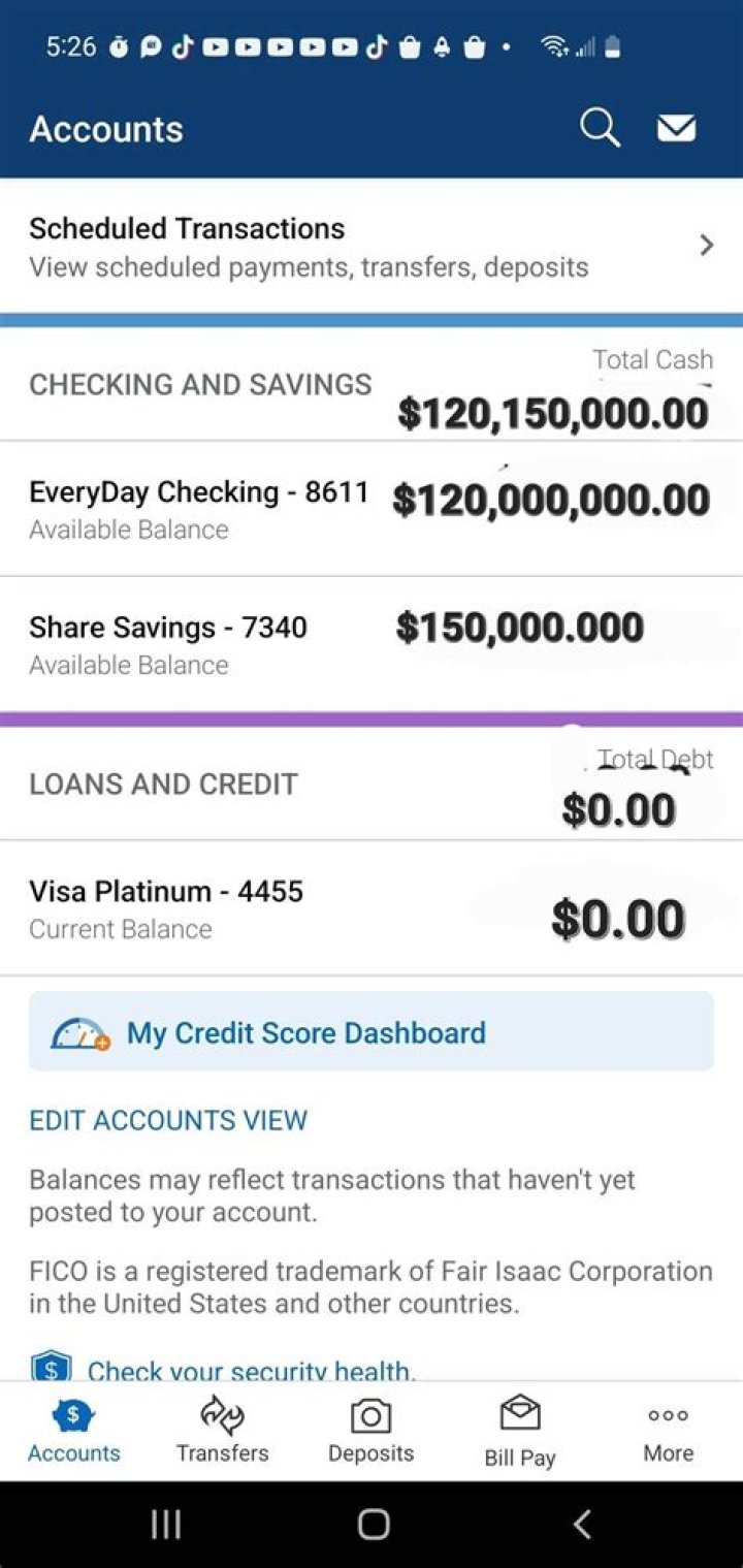What checking account Do rich people use?