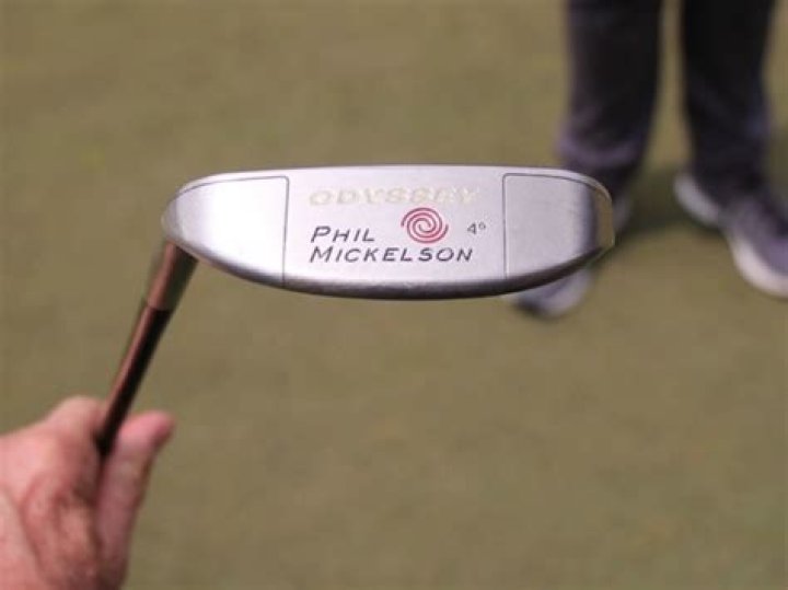 What is Phil Mickelson average drive?