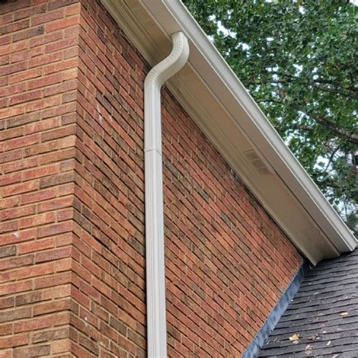 Which is better plastic or aluminum radiator?