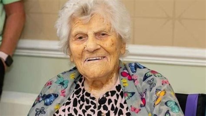 Who is the oldest personal life?