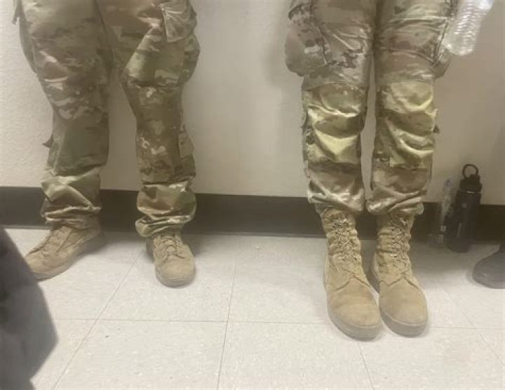 Why do paratroopers blouse their boots?