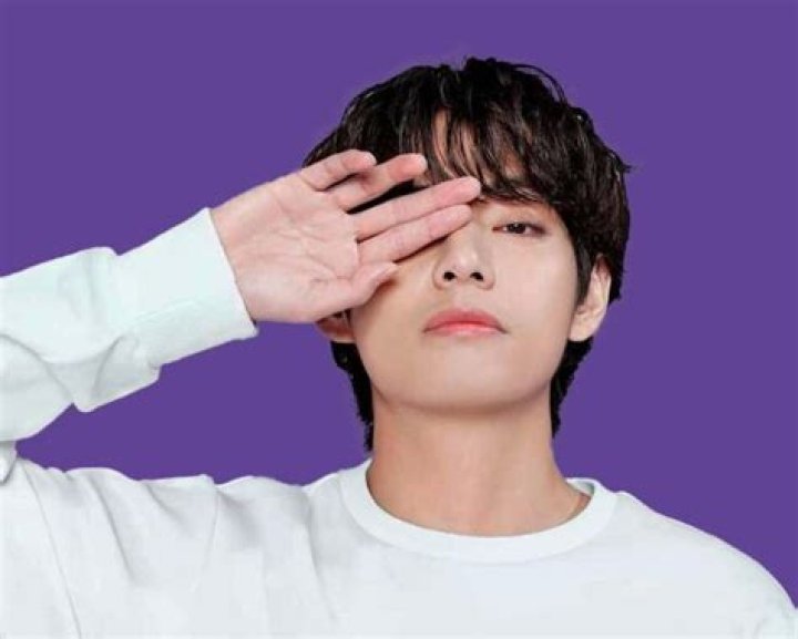 Why does Taehyung say purple?