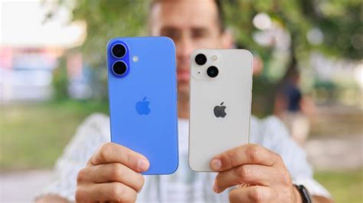 Why is the iPhone 12 mini not selling well?